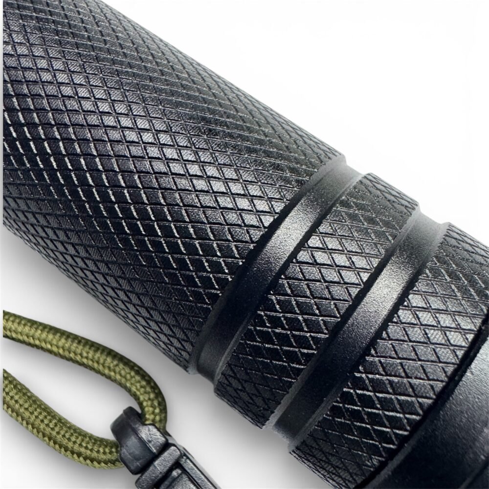 Linterna P50 Recargable con Zoom Batería 3.7Volt